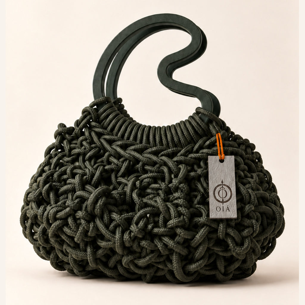 Handgeknüpfte Cashew Handtasche in Olive von OIÁ